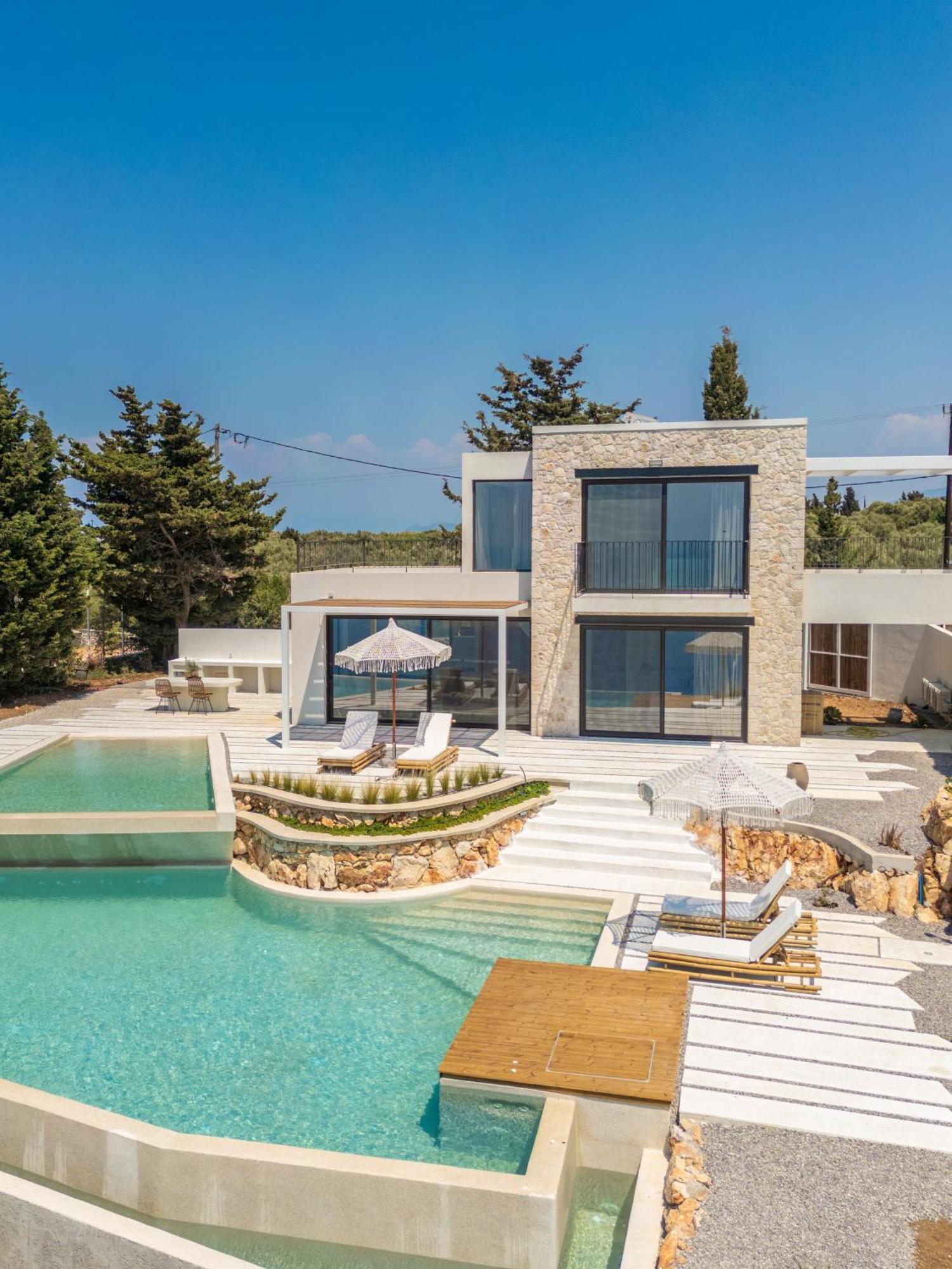 Nero Lefkada Villa