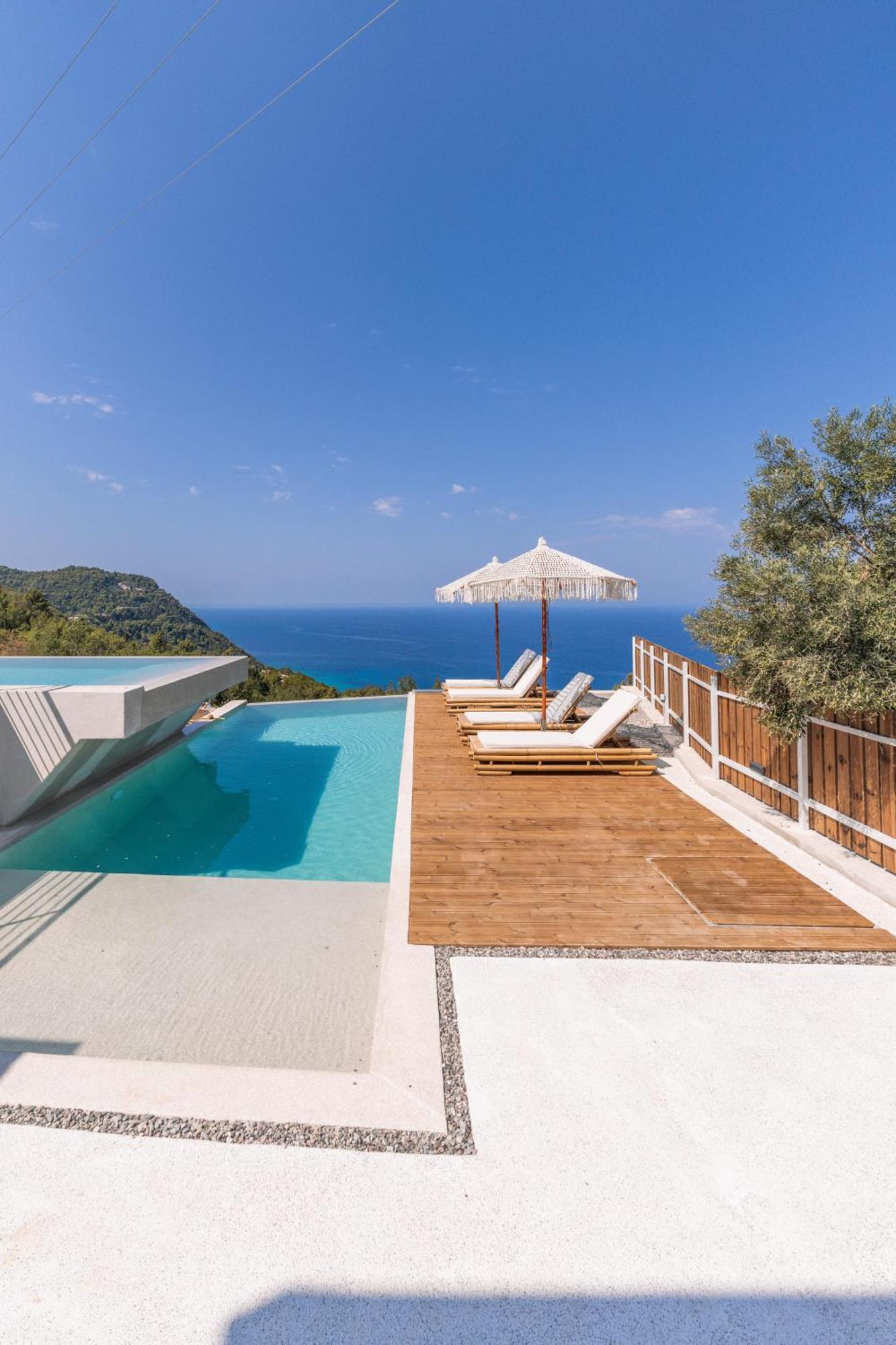 Nero Lefkada *