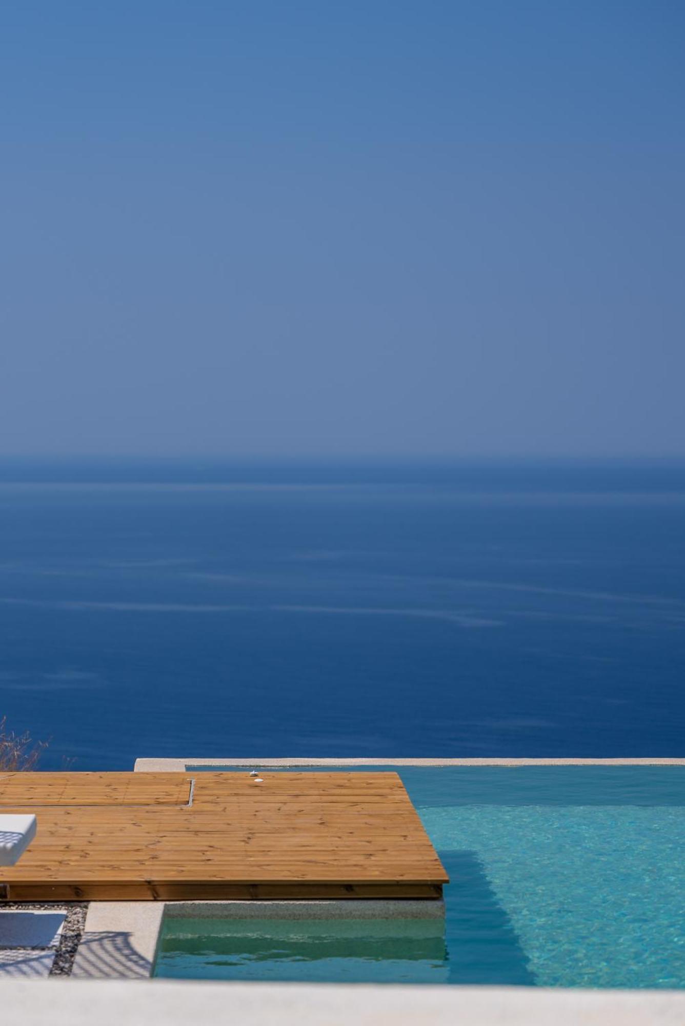Nero Lefkada Τσουκαλάδες