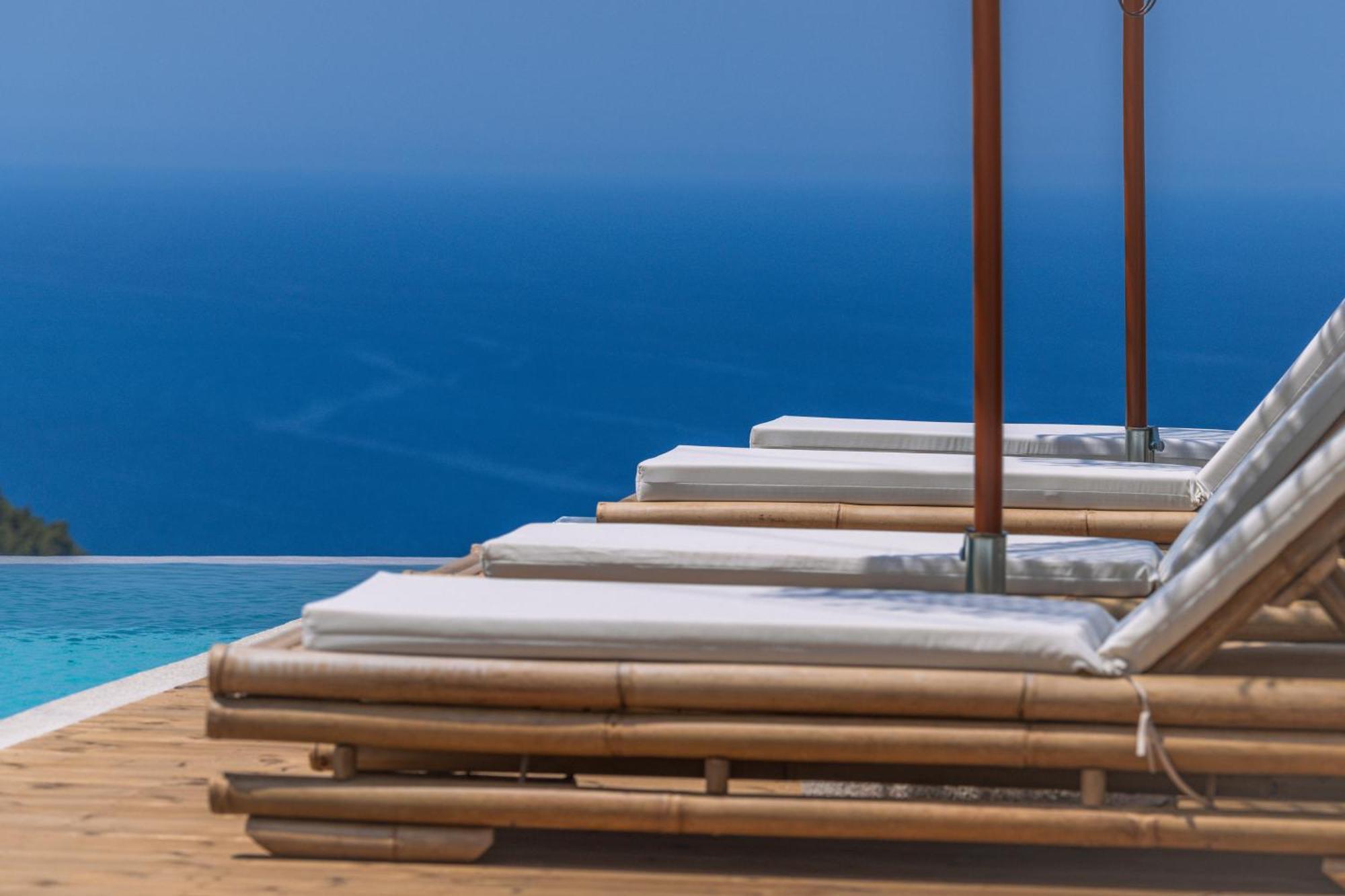 Nero Lefkada Villa *