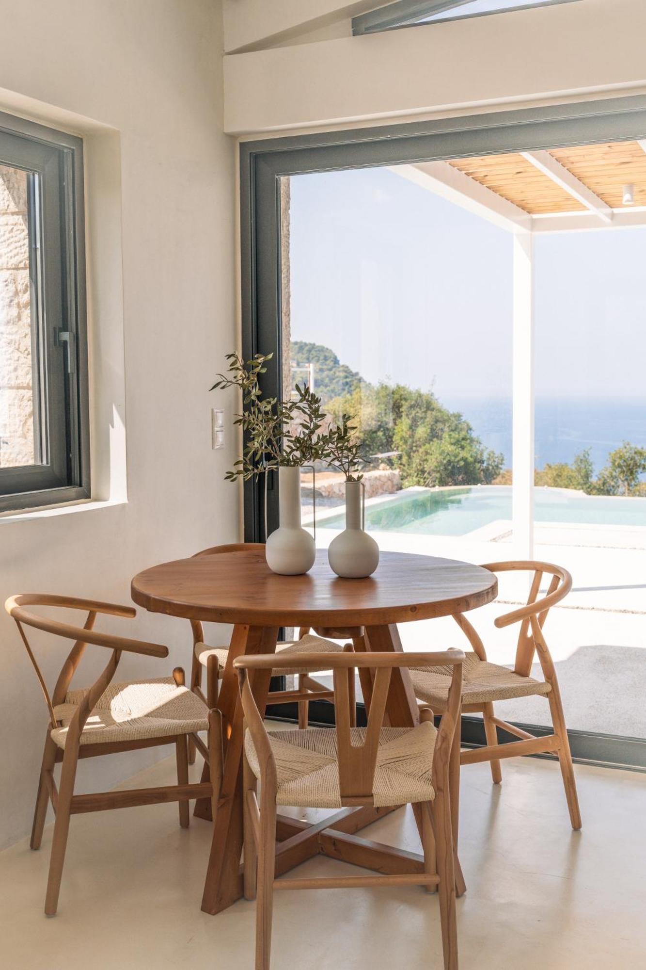 Nero Lefkada Villa